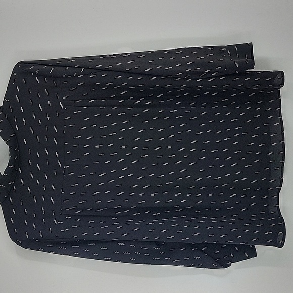 Chelsea & Theodore Black Blouse with White Pattern NWT - Picture 13 of 15